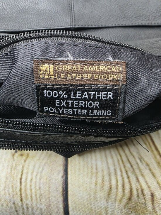 GREAT AMERICAN LEATHER WORKS Medium Black Pebble Leather  display picture 3